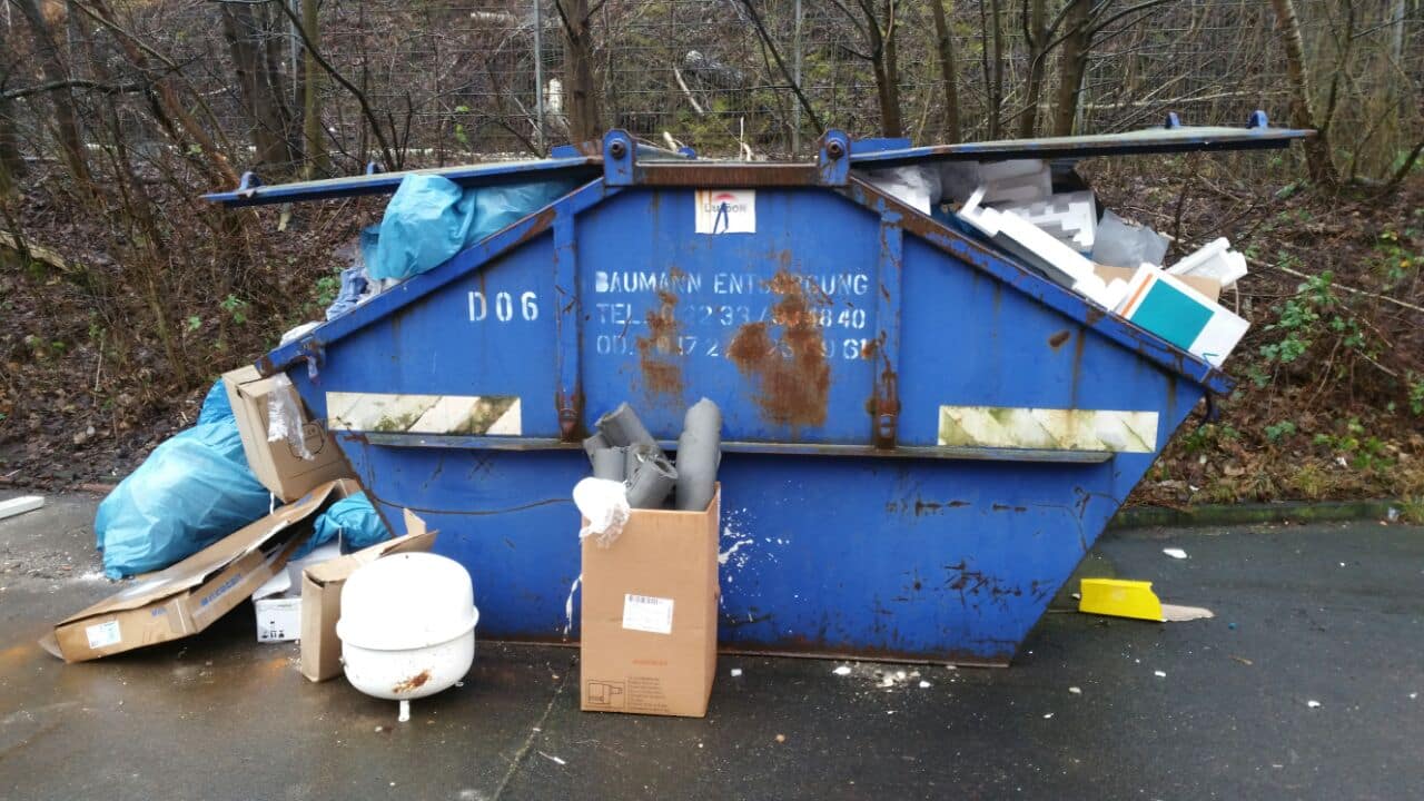 7m3 Deckelcontainer Mischmüll aus der Region 7m3 Deckelcontainer Mischmüll aus der Region