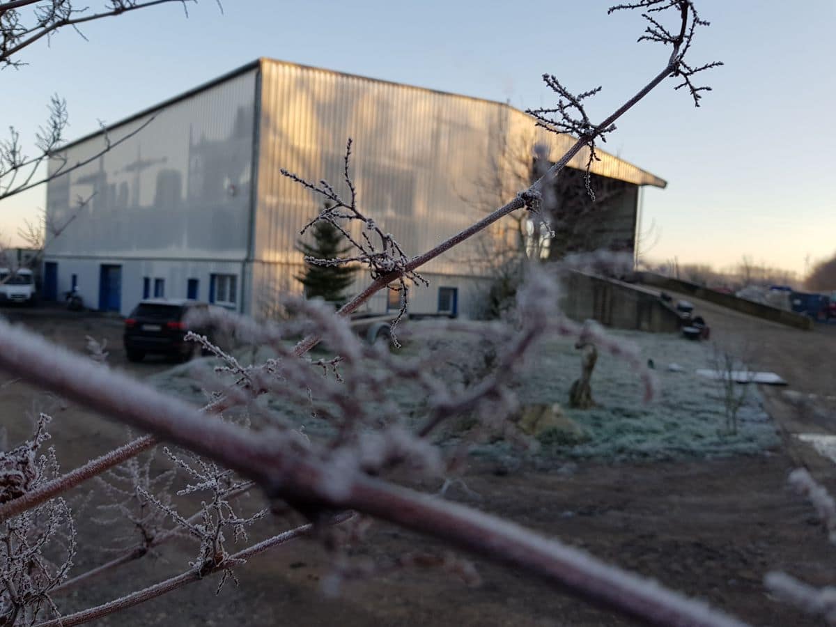 Halle verschwommen Abfallannahme
