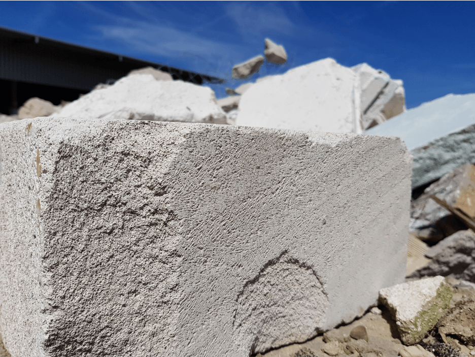 Porenbeton oder auch Ytong: leicht, porig und nicht recyclingfähig Porenbeton oder auch Ytong: leicht, porig und nicht recyclingfähig